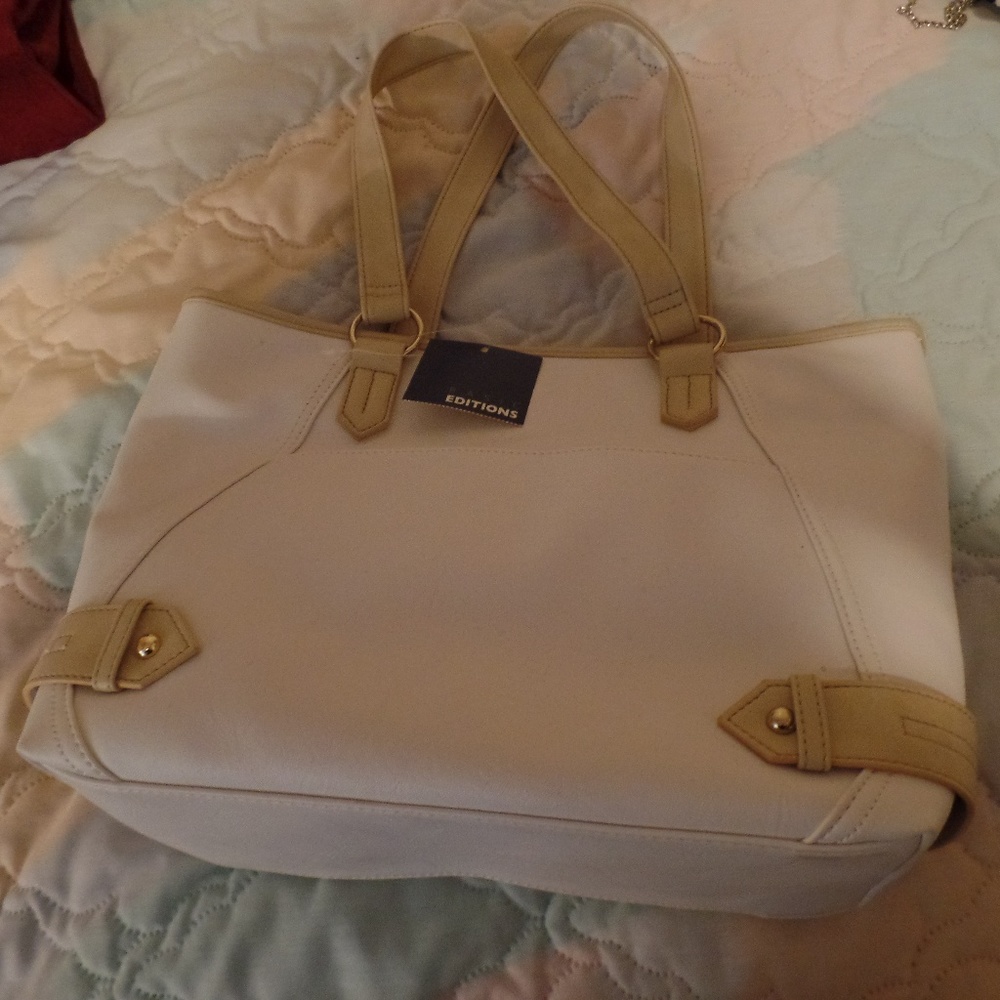 Basic Editions Purse